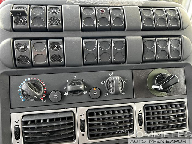 Iveco 100E22 4x4 (M104) - Sal/ Açık kasa kamyon: fotoğraf 5 Iveco 100E22 4x4 (M104) - Sal/ Açık kasa kamyon: fotoğraf 5