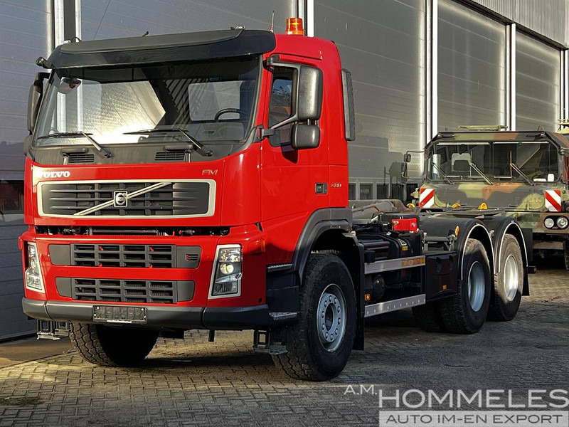 Volvo FM 330 6X4, Multilift - Kancalı yükleyici kamyon: fotoğraf 3 Volvo FM 330 6X4, Multilift - Kancalı yükleyici kamyon: fotoğraf 3