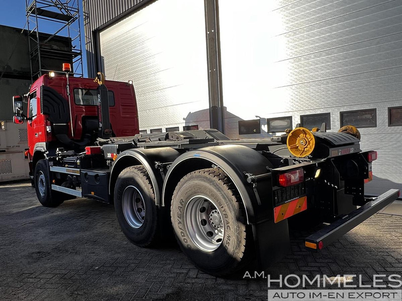 Volvo FM 330 6X4, Multilift - Kancalı yükleyici kamyon: fotoğraf 5 Volvo FM 330 6X4, Multilift - Kancalı yükleyici kamyon: fotoğraf 5