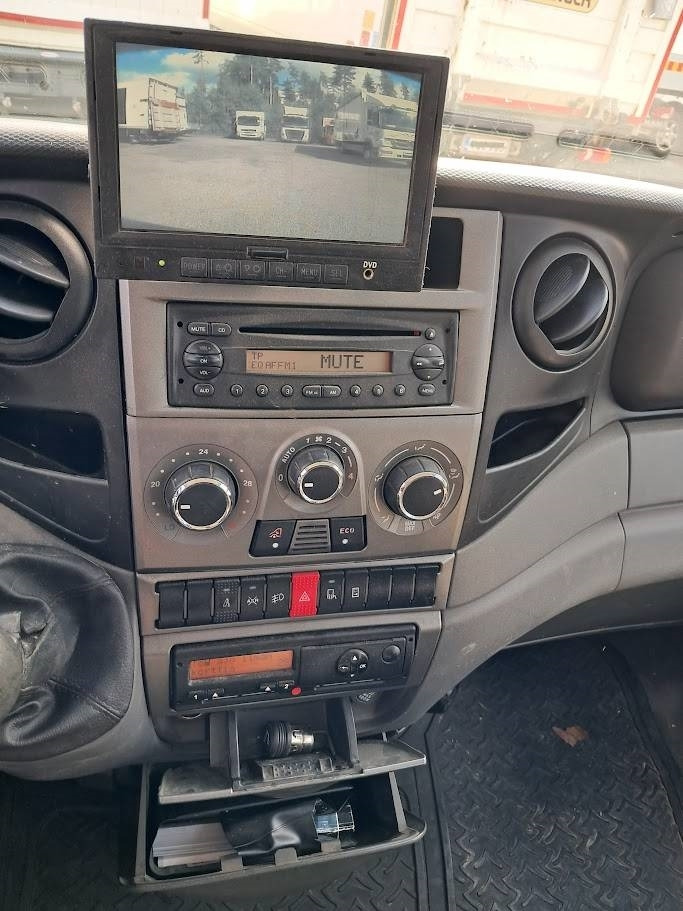 Iveco Daily 70 C17 Doppel 3.0  - Sal/ Açık kasa kamyon: fotoğraf 3 Iveco Daily 70 C17 Doppel 3.0  - Sal/ Açık kasa kamyon: fotoğraf 3