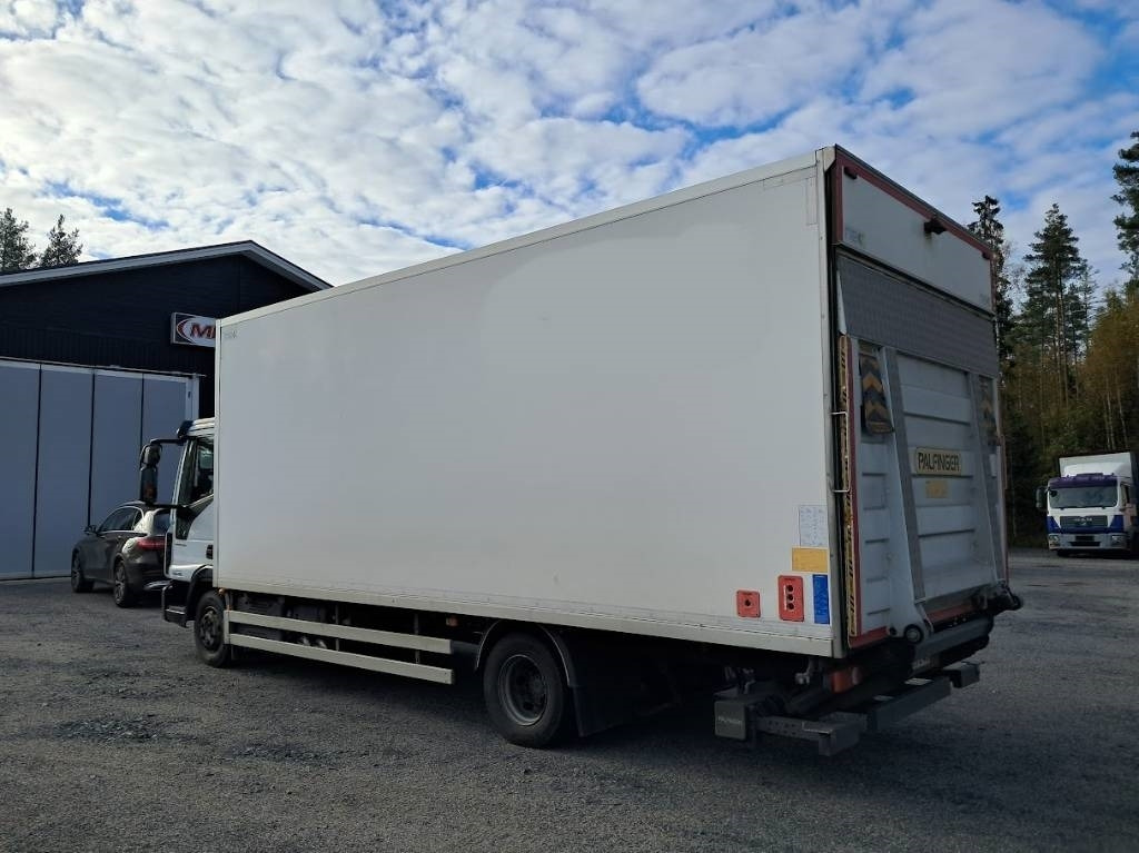 Iveco Eurocargo 100 E21 - Kapalı kasa kamyon: fotoğraf 5 Iveco Eurocargo 100 E21 - Kapalı kasa kamyon: fotoğraf 5