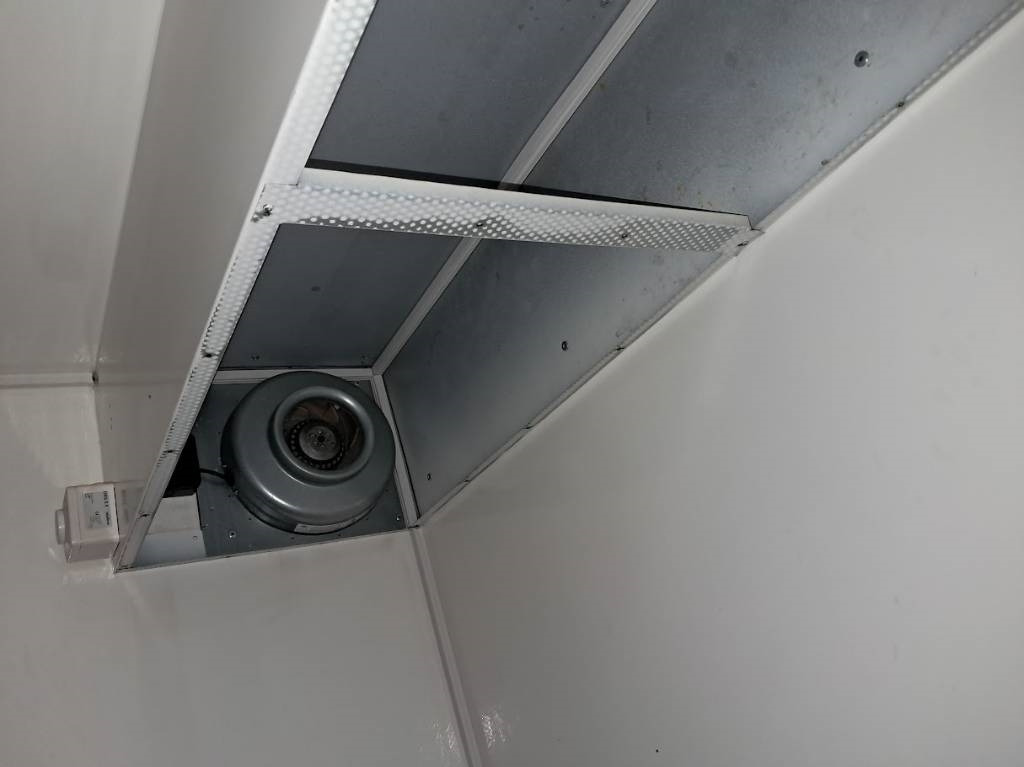 JJ-Trailer MV 3000FB Myyntivaunu - Otomobil römorku: fotoğraf 4 JJ-Trailer MV 3000FB Myyntivaunu - Otomobil römorku: fotoğraf 4