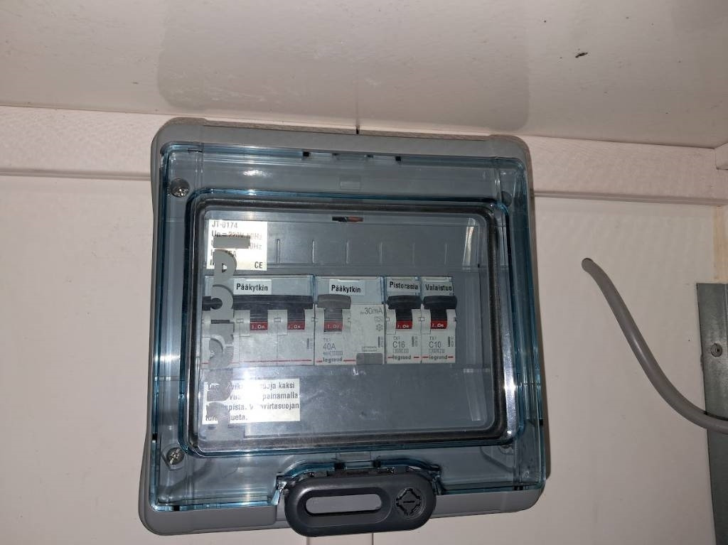 JJ-Trailer MV 3000FB Myyntivaunu - Otomobil römorku: fotoğraf 5 JJ-Trailer MV 3000FB Myyntivaunu - Otomobil römorku: fotoğraf 5