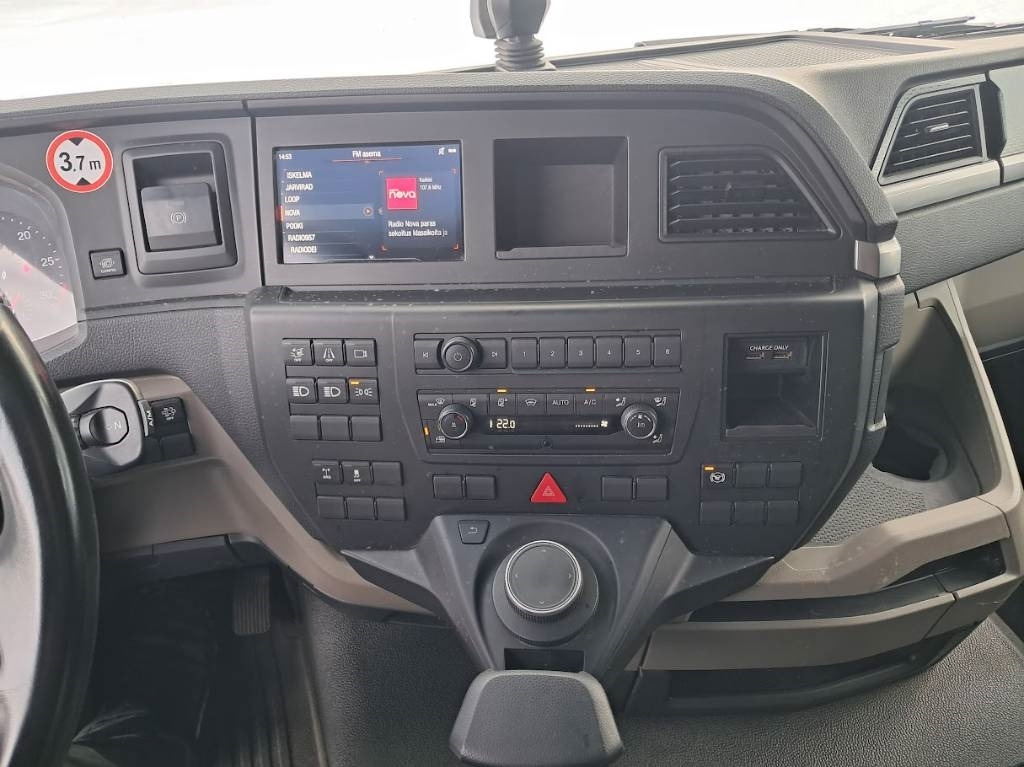 MAN TGM 15.250 - Kapalı kasa kamyon: fotoğraf 5 MAN TGM 15.250 - Kapalı kasa kamyon: fotoğraf 5