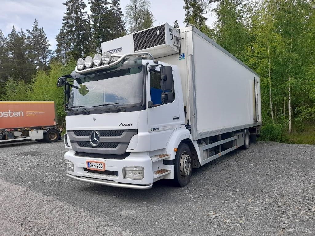 Mercedes-Benz Axor 1829 - Refrijeratör kamyon: fotoğraf 2 Mercedes-Benz Axor 1829 - Refrijeratör kamyon: fotoğraf 2