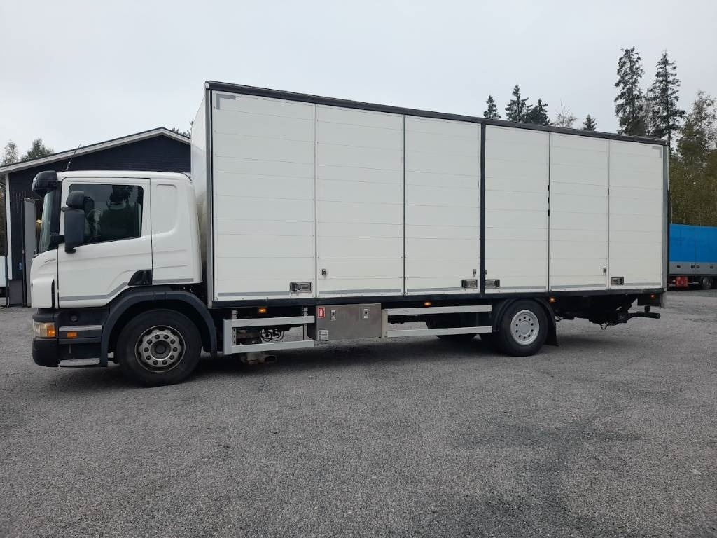 Scania P 230 DB  - Kapalı kasa kamyon: fotoğraf 1 Scania P 230 DB  - Kapalı kasa kamyon: fotoğraf 1