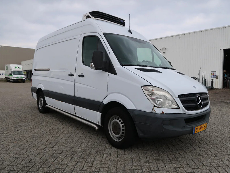 Mercedes-Benz Sprinter 311 CDI, L2H2, Manual, Carrier, TUV, NL Van, Top! - Frigorifik kamyonet: fotoğraf 2 Mercedes-Benz Sprinter 311 CDI, L2H2, Manual, Carrier, TUV, NL Van, Top! - Frigorifik kamyonet: fotoğraf 2