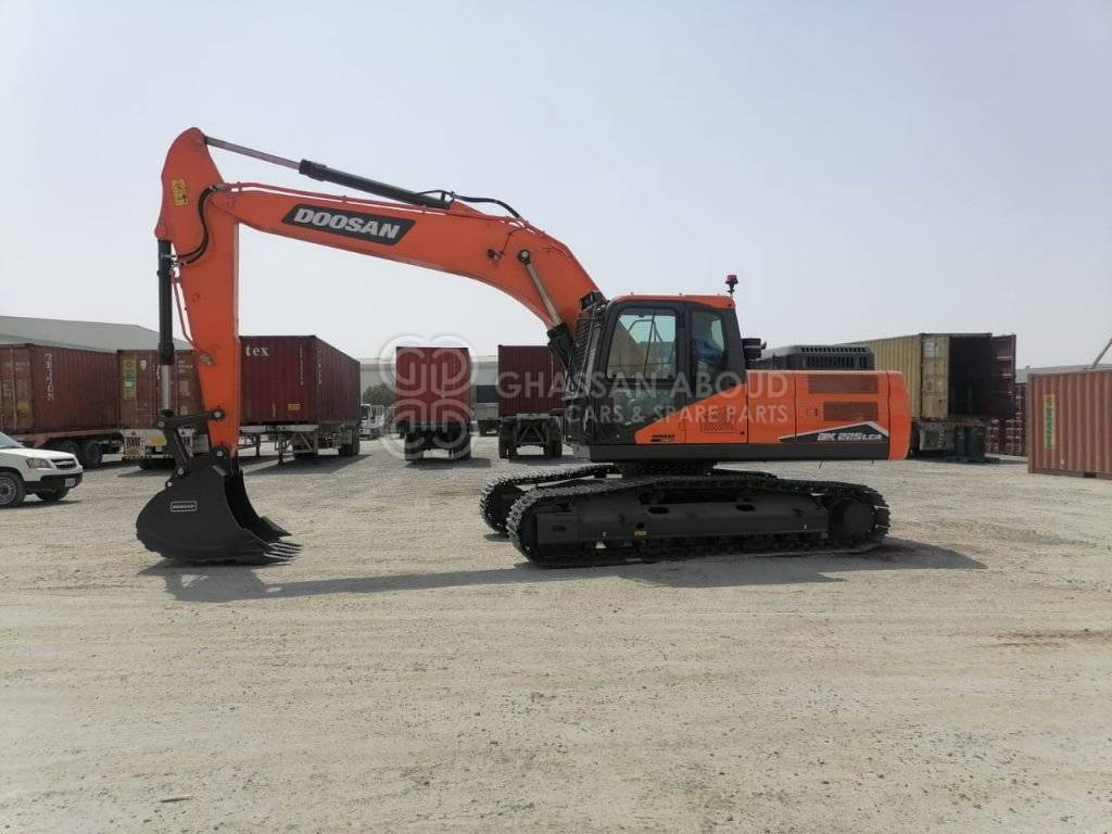 DOOSAN DX225 LCA – CHAIN EXCAVATOR OPERATING WEIGHT 22 TON APPROX. WITH BUCKET 1.08 Cu.M BUCKET ( HEAVY DUTY) MY2022 - Paletli ekskavatör: fotoğraf 1 DOOSAN DX225 LCA – CHAIN EXCAVATOR OPERATING WEIGHT 22 TON APPROX. WITH BUCKET 1.08 Cu.M BUCKET ( HEAVY DUTY) MY2022 - Paletli ekskavatör: fotoğraf 1