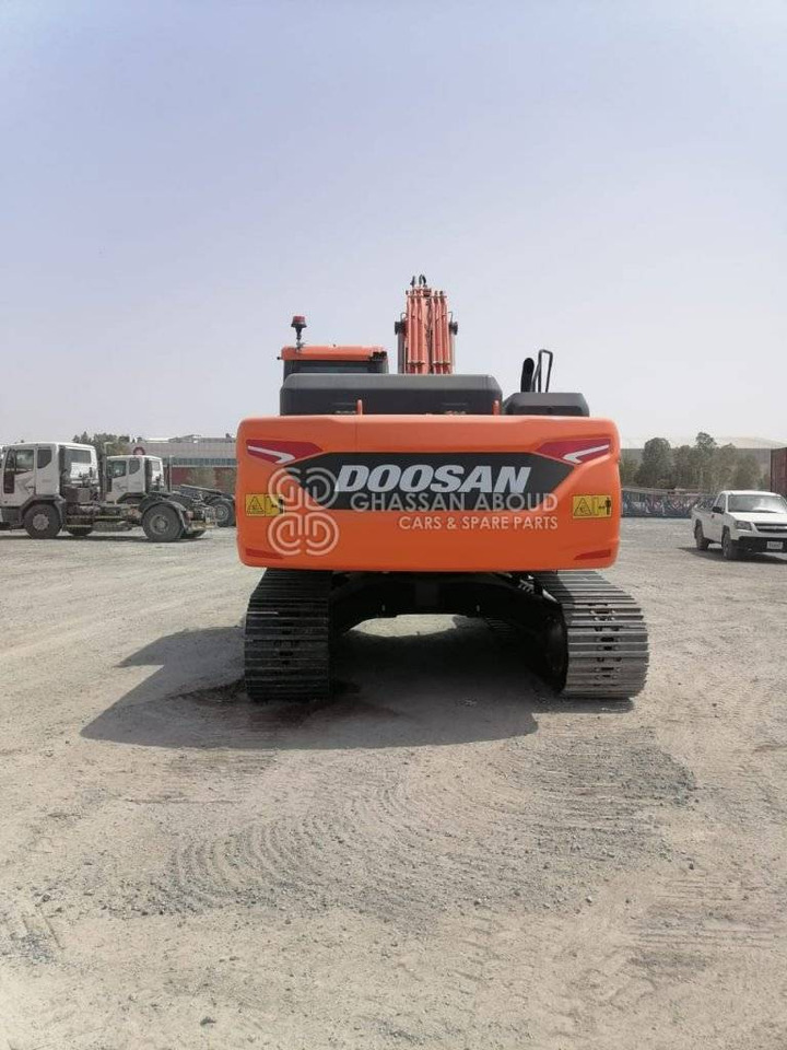 DOOSAN DX225 LCA – CHAIN EXCAVATOR OPERATING WEIGHT 22 TON APPROX. WITH BUCKET 1.08 Cu.M BUCKET ( HEAVY DUTY) MY2022 - Paletli ekskavatör: fotoğraf 2 DOOSAN DX225 LCA – CHAIN EXCAVATOR OPERATING WEIGHT 22 TON APPROX. WITH BUCKET 1.08 Cu.M BUCKET ( HEAVY DUTY) MY2022 - Paletli ekskavatör: fotoğraf 2