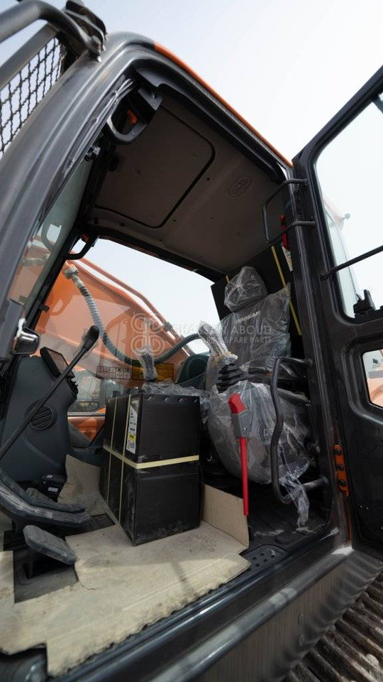 DOOSAN DX450 LCA-7M CRAWLER EXCAVATOR OPERATING WEIGHT 45 TON WITH 2.1 CBM BUCKET (HEAVY DUTY) SHOE 600MM MY2023 - Paletli ekskavatör: fotoğraf 5 DOOSAN DX450 LCA-7M CRAWLER EXCAVATOR OPERATING WEIGHT 45 TON WITH 2.1 CBM BUCKET (HEAVY DUTY) SHOE 600MM MY2023 - Paletli ekskavatör: fotoğraf 5