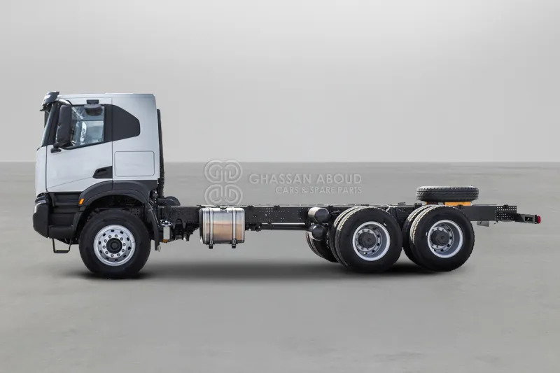 IVECO T-WAY AT380T47H 6X4 R24 TYRES CHASSIS - Barcelona Stock - Şasi kamyon: fotoğraf 4 IVECO T-WAY AT380T47H 6X4 R24 TYRES CHASSIS - Barcelona Stock - Şasi kamyon: fotoğraf 4