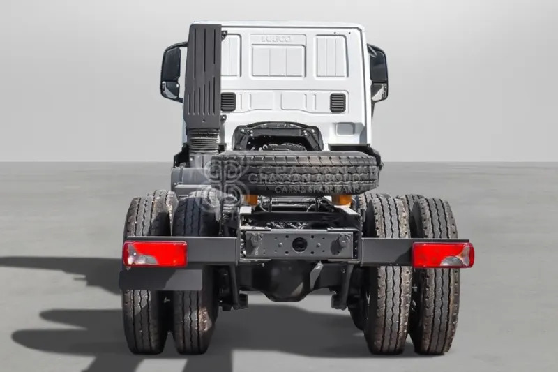 Iveco T-WAY AD380T47H 6x4 R24 Tyres Chassis - Barcelona Stock - Şasi kamyon: fotoğraf 3 Iveco T-WAY AD380T47H 6x4 R24 Tyres Chassis - Barcelona Stock - Şasi kamyon: fotoğraf 3