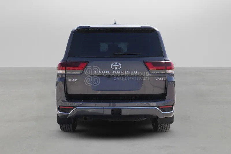 Toyota Land Cruiser 300 - SUV: fotoğraf 4 Toyota Land Cruiser 300 - SUV: fotoğraf 4