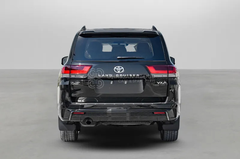 Toyota Land Cruiser 300 - SUV: fotoğraf 5 Toyota Land Cruiser 300 - SUV: fotoğraf 5