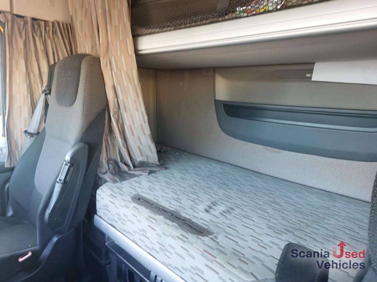 DAF XF 460 FT Space Cab Low deck - Çekici: fotoğraf 3 DAF XF 460 FT Space Cab Low deck - Çekici: fotoğraf 3