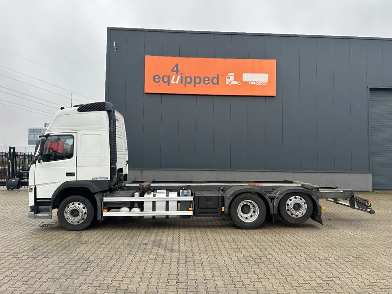 Volvo FM 380 Globetrotter 6x2, ADR (FL, AT, OX), LIFT/STEER, 636.183km - Şasi kamyon: fotoğraf 2 Volvo FM 380 Globetrotter 6x2, ADR (FL, AT, OX), LIFT/STEER, 636.183km - Şasi kamyon: fotoğraf 2