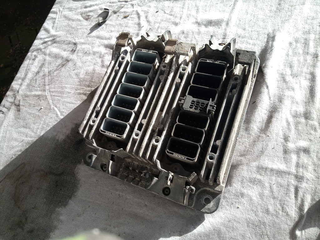 EDC Scania G320 DC932 2023102 2023102 - Yönetim bloku - Kamyon: fotoğraf 2 EDC Scania G320 DC932 2023102 2023102 - Yönetim bloku - Kamyon: fotoğraf 2