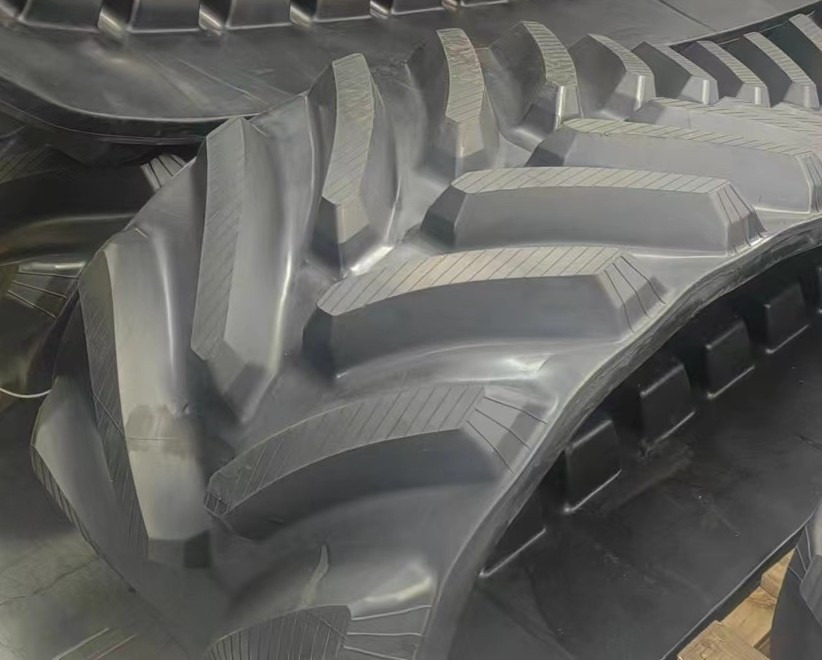 Rubber track for John Deere 8***T 18", 25" and 30" - Paletler - Paletli traktör: fotoğraf 5 Rubber track for John Deere 8***T 18", 25" and 30" - Paletler - Paletli traktör: fotoğraf 5