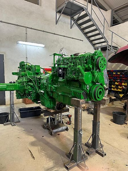 John Deere 4955 - Traktör: fotoğraf 4 John Deere 4955 - Traktör: fotoğraf 4
