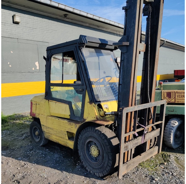 Caterpillar SE-300-15 - Dizel forklift: fotoğraf 1 Caterpillar SE-300-15 - Dizel forklift: fotoğraf 1