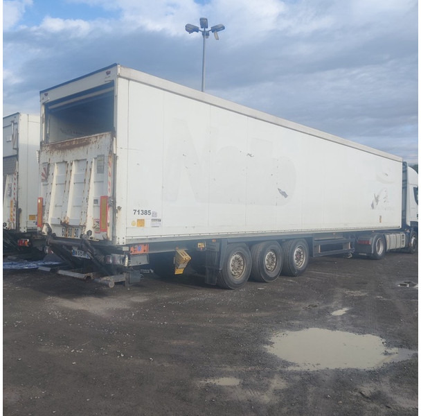 Schmitz Cargobull SKI 24 - Kapalı karoser dorse: fotoğraf 1 Schmitz Cargobull SKI 24 - Kapalı karoser dorse: fotoğraf 1