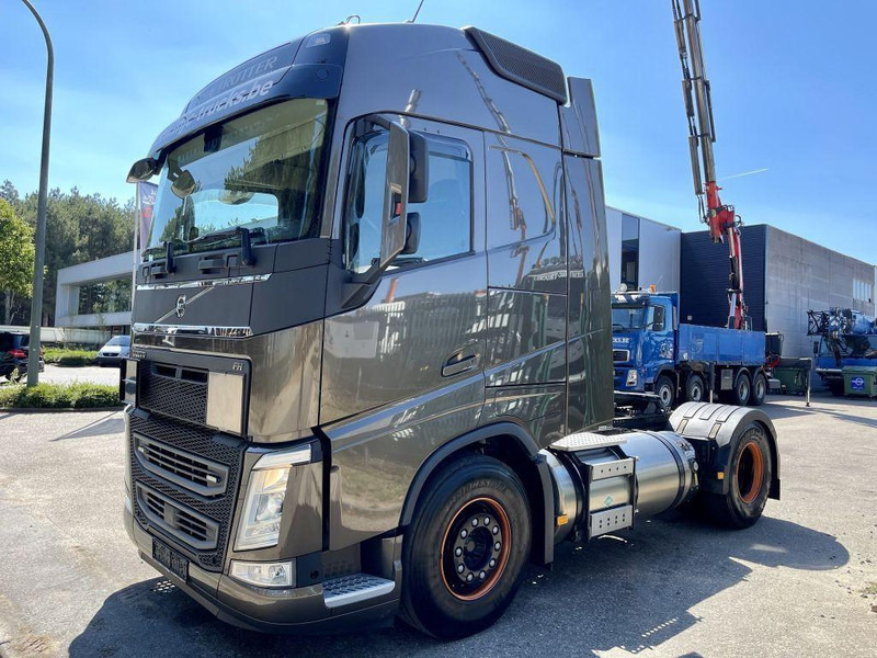 Volvo FH 460 LNG GAS ADR - ACC + Dynamic Steering - I-park Cool - Lane Keeping Support - collision warning - leather - ... BE Truck - Çekici: fotoğraf 3 Volvo FH 460 LNG GAS ADR - ACC + Dynamic Steering - I-park Cool - Lane Keeping Support - collision warning - leather - ... BE Truck - Çekici: fotoğraf 3