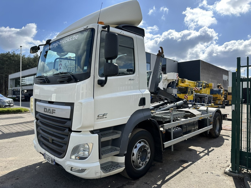 DAF CF 460 4x2 19T MARREL ABROLLKIPPER HAKEN - 5.10M + 1.30M Ausziehbarer Stoßstange - EURO 6 - 13L ENGINE - ZF AUTO - Kancalı yükleyici kamyon: fotoğraf 3 DAF CF 460 4x2 19T MARREL ABROLLKIPPER HAKEN - 5.10M + 1.30M Ausziehbarer Stoßstange - EURO 6 - 13L ENGINE - ZF AUTO - Kancalı yükleyici kamyon: fotoğraf 3
