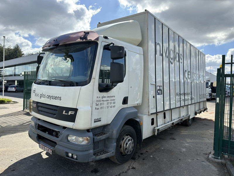 DAF LF 55.250 12T - GLASTRANSPORT / GLASRESTEEL - AIR SUSPENSION - EURO 4 - BELGIAN REGISTRATION - Kamyon: fotoğraf 3 DAF LF 55.250 12T - GLASTRANSPORT / GLASRESTEEL - AIR SUSPENSION - EURO 4 - BELGIAN REGISTRATION - Kamyon: fotoğraf 3