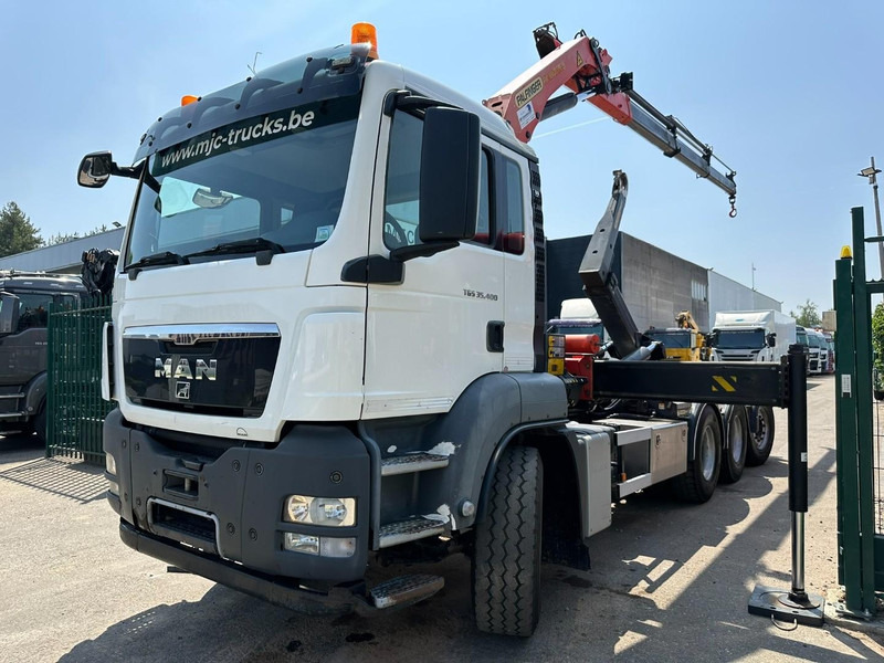 MAN TGS 35.400 8x4 TRIDEM HOOKLIFT T22 + CRANE PALFINGER PK 18001 EH + RADIO - EURO 5 - LIFT/STEERING AXLE - BE TRUCK - Kancalı yükleyici kamyon, Vinçli kamyon: fotoğraf 2 MAN TGS 35.400 8x4 TRIDEM HOOKLIFT T22 + CRANE PALFINGER PK 18001 EH + RADIO - EURO 5 - LIFT/STEERING AXLE - BE TRUCK - Kancalı yükleyici kamyon, Vinçli kamyon: fotoğraf 2