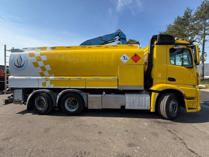 Mercedes-Benz ANTOS 2632 6x2 FUEL TANKER 16.000L - 4 COMP - DIESEL / PETROL - RETARDER - EURO 6 - LIFT / STEERING AXLE - *FULL AIR* - BE TRUCK - Tanker kamyon: fotoğraf 4 Mercedes-Benz ANTOS 2632 6x2 FUEL TANKER 16.000L - 4 COMP - DIESEL / PETROL - RETARDER - EURO 6 - LIFT / STEERING AXLE - *FULL AIR* - BE TRUCK - Tanker kamyon: fotoğraf 4