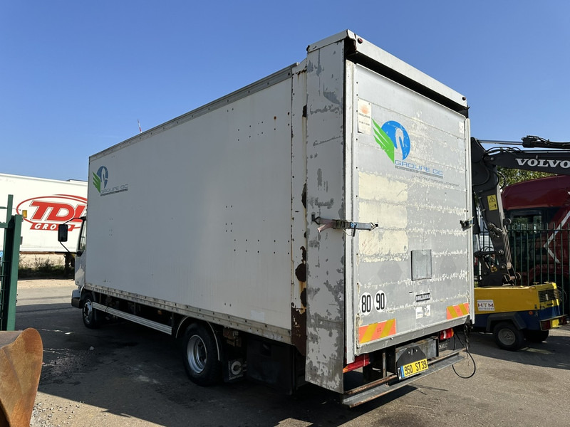 Renault MIDLUM 180 DCI 10T - CLOSED BOX 6.5m x 2.47m x 2.52m - E3 - AIR SUSPENSION - MANUAL - FR TRUCK - Kapalı kasa kamyon: fotoğraf 4 Renault MIDLUM 180 DCI 10T - CLOSED BOX 6.5m x 2.47m x 2.52m - E3 - AIR SUSPENSION - MANUAL - FR TRUCK - Kapalı kasa kamyon: fotoğraf 4