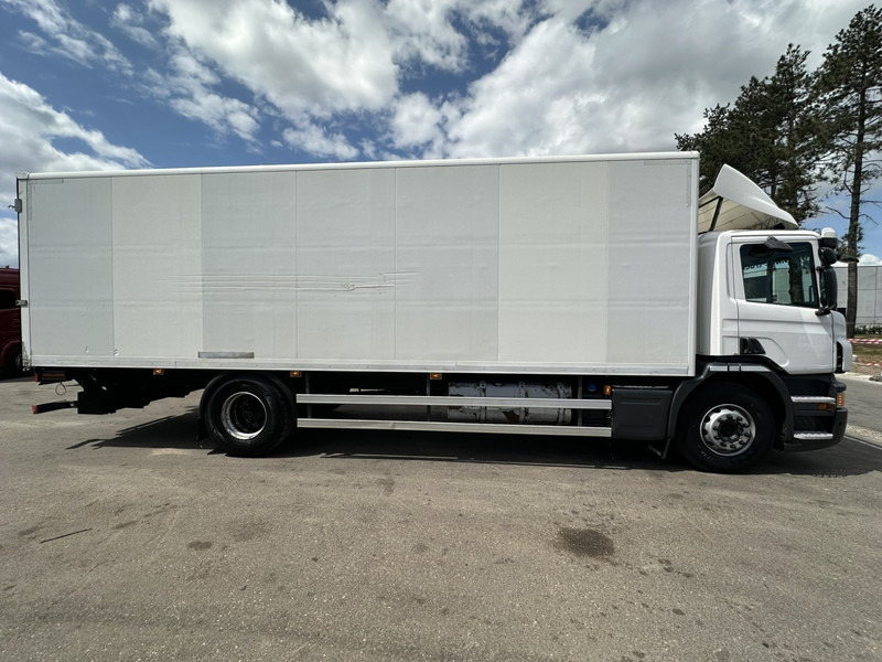 Scania P320 RETARDER - CLOSED BOX 8m25 x 2m47 x 2m30 - TAILLIFT 2000kg - EURO 6 - GOOD CONDITION - Kapalı kasa kamyon: fotoğraf 4 Scania P320 RETARDER - CLOSED BOX 8m25 x 2m47 x 2m30 - TAILLIFT 2000kg - EURO 6 - GOOD CONDITION - Kapalı kasa kamyon: fotoğraf 4
