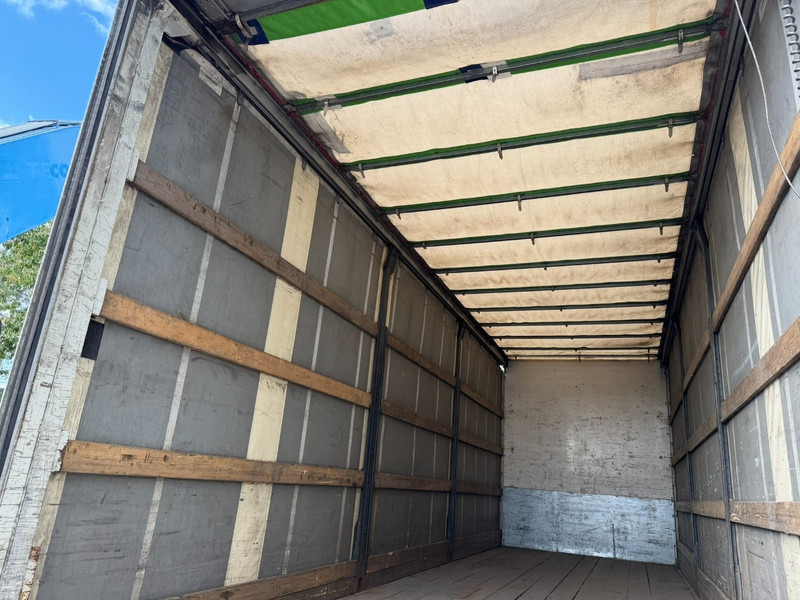 Tenteli kamyon Volvo FM 370 6x2 BOX 8m15 - LIFT + STEERING AXLE - EURO 5 - I SHIFT - 26T - TÜV 06/2026 - VERY NICE CONDITION -  BE TRUCK: fotoğraf 19 Tenteli kamyon Volvo FM 370 6x2 BOX 8m15 - LIFT + STEERING AXLE - EURO 5 - I SHIFT - 26T - TÜV 06/2026 - VERY NICE CONDITION -  BE TRUCK: fotoğraf 19