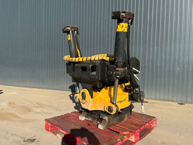 Engcon EC30-S70-S70-SS9 / S70 - Ataşman - İş makinaları: fotoğraf 1 Engcon EC30-S70-S70-SS9 / S70 - Ataşman - İş makinaları: fotoğraf 1