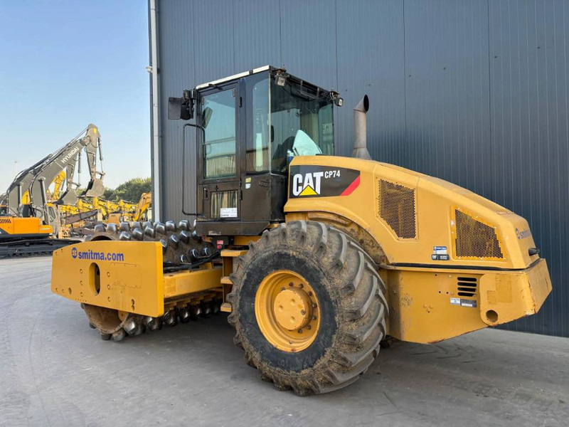 Cat CP74 - Silindir makinesi: fotoğraf 2 Cat CP74 - Silindir makinesi: fotoğraf 2