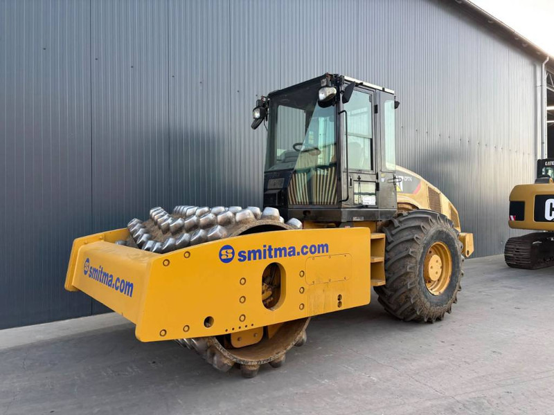 Cat CP74 - Silindir makinesi: fotoğraf 1 Cat CP74 - Silindir makinesi: fotoğraf 1