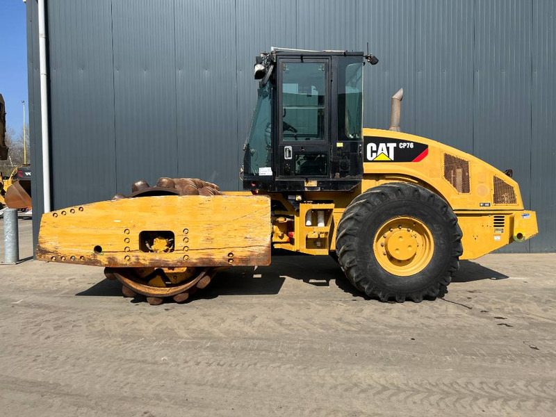 Cat CP76 - Silindir makinesi: fotoğraf 2 Cat CP76 - Silindir makinesi: fotoğraf 2