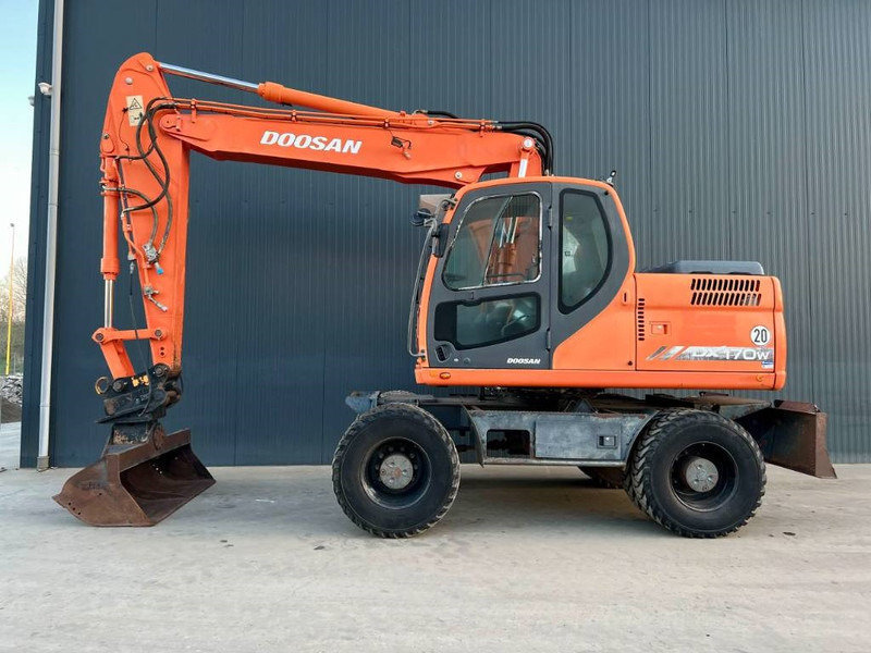 Doosan DX170W - Tekerlekli ekskavatör: fotoğraf 3 Doosan DX170W - Tekerlekli ekskavatör: fotoğraf 3