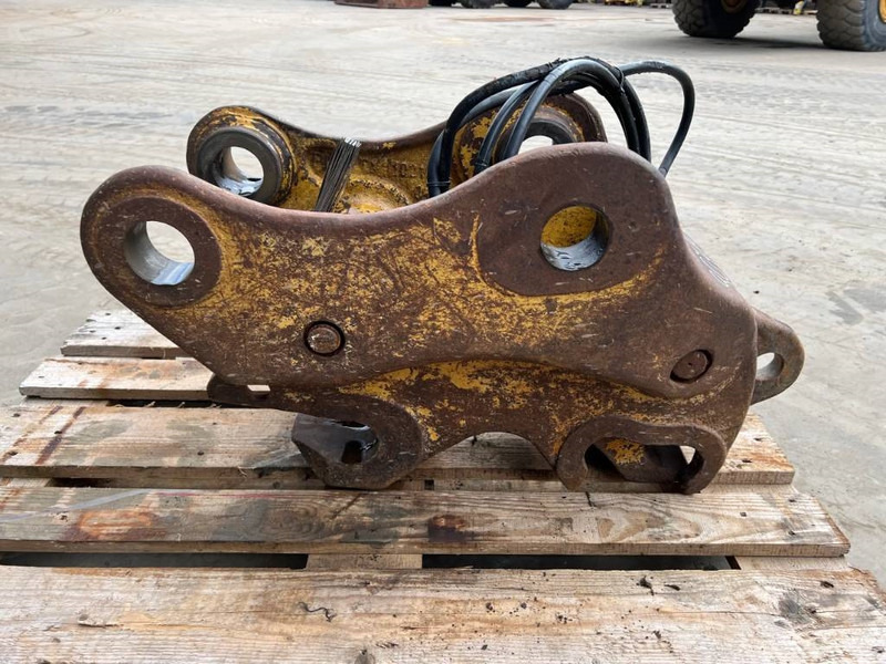 Miller Caterpillar 311D / 312D / 312E / 313F / 314D / 314 - Çabuk bağlantı - İş makinaları: fotoğraf 4 Miller Caterpillar 311D / 312D / 312E / 313F / 314D / 314 - Çabuk bağlantı - İş makinaları: fotoğraf 4