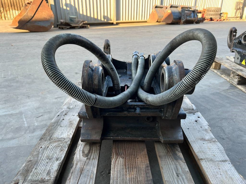 OilQuick OQ65 - 311F / 313F / 315F - Çabuk bağlantı - İş makinaları: fotoğraf 5 OilQuick OQ65 - 311F / 313F / 315F - Çabuk bağlantı - İş makinaları: fotoğraf 5