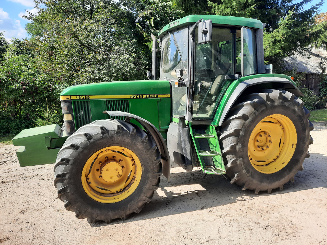 JOHN DEERE 6910 - Traktör: fotoğraf 4 JOHN DEERE 6910 - Traktör: fotoğraf 4