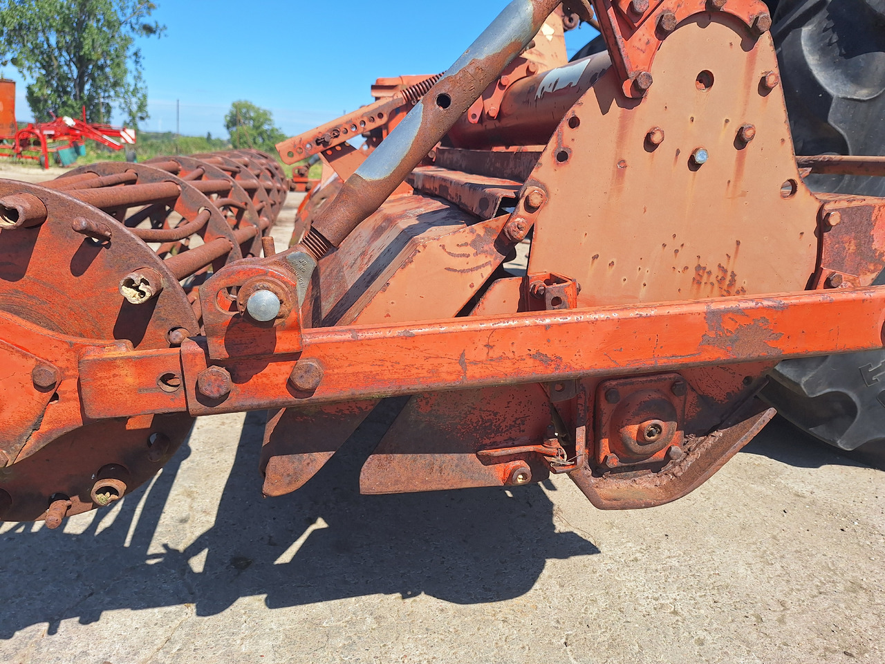 KUHN EL100N 305 - Dik rotovatör: fotoğraf 2 KUHN EL100N 305 - Dik rotovatör: fotoğraf 2