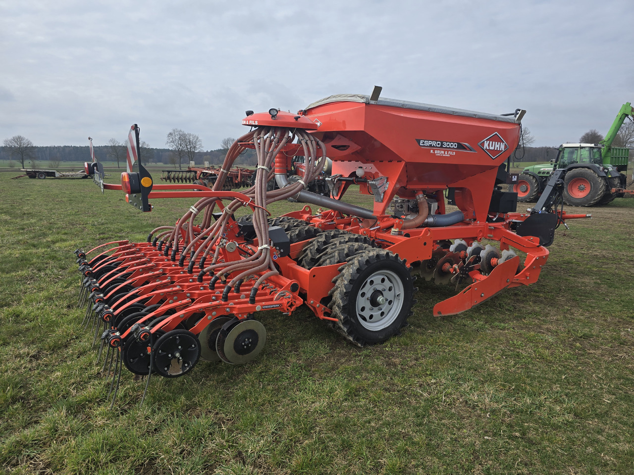 KUHN ESPRO 3000 VFB - Kombine ekim makinesi: fotoğraf 4 KUHN ESPRO 3000 VFB - Kombine ekim makinesi: fotoğraf 4