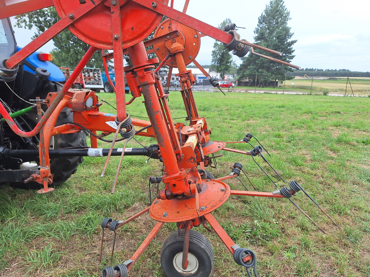 KUHN GF5000MH - Ot toplama tırmığı: fotoğraf 1 KUHN GF5000MH - Ot toplama tırmığı: fotoğraf 1