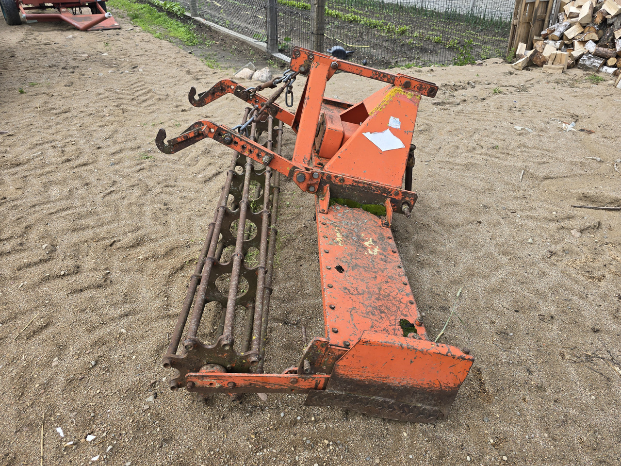KUHN HR - Tırmık: fotoğraf 1 KUHN HR - Tırmık: fotoğraf 1