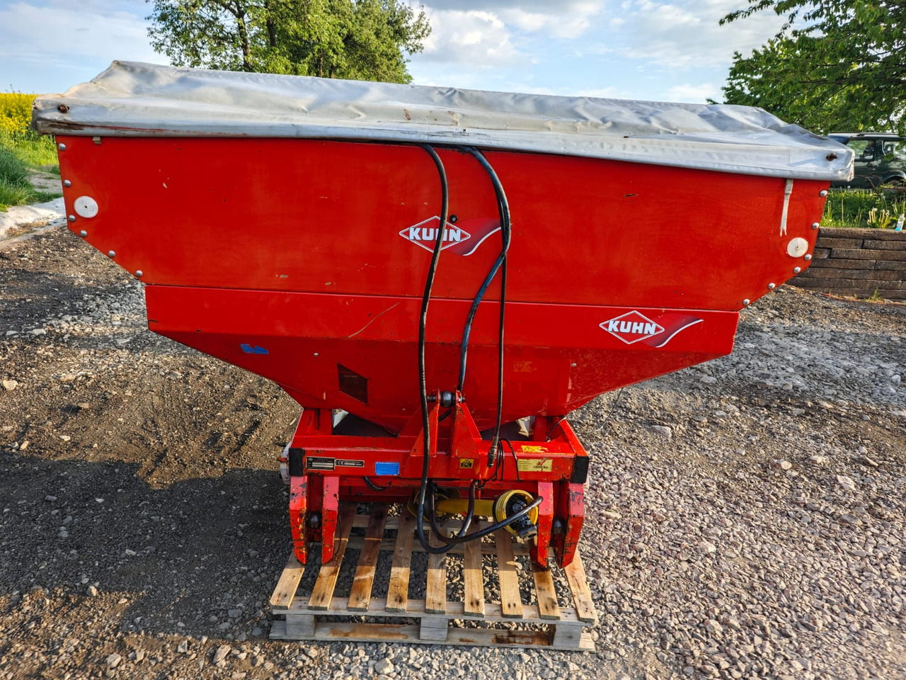 KUHN MDS 921 Multi-Disc-System 1700 L - Gübre serpme makinesi: fotoğraf 3 KUHN MDS 921 Multi-Disc-System 1700 L - Gübre serpme makinesi: fotoğraf 3