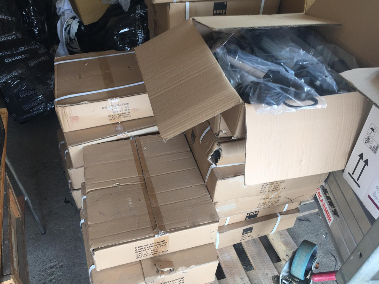 Lampa warsztatowa na 5 metrowym przewodzie zasilającym - Garaj ekipman: fotoğraf 2 Lampa warsztatowa na 5 metrowym przewodzie zasilającym - Garaj ekipman: fotoğraf 2