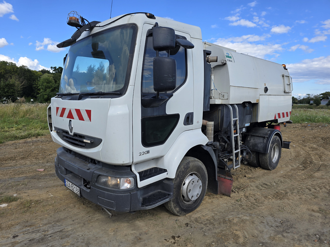 RENAULT Midlum - Yol süpürme aracı: fotoğraf 1 RENAULT Midlum - Yol süpürme aracı: fotoğraf 1