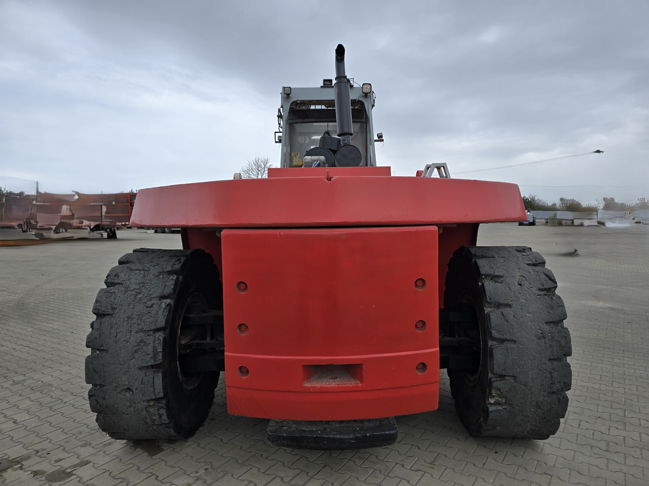 Kalmar KALMAR DCD420-12 - Konteyner forklift: fotoğraf 4 Kalmar KALMAR DCD420-12 - Konteyner forklift: fotoğraf 4