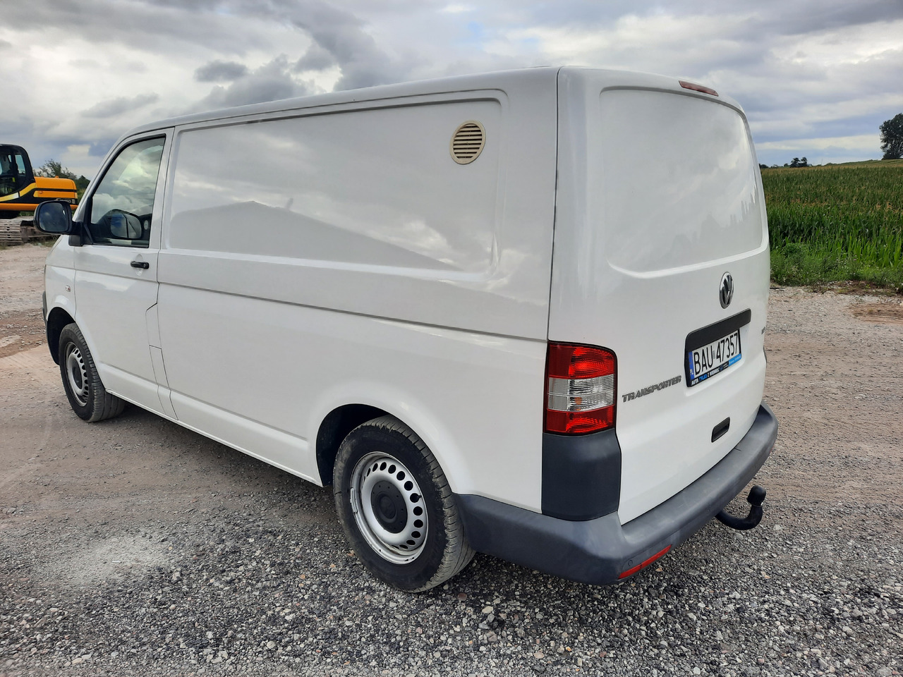 Volkswagen Transporter - Binek araba: fotoğraf 4 Volkswagen Transporter - Binek araba: fotoğraf 4